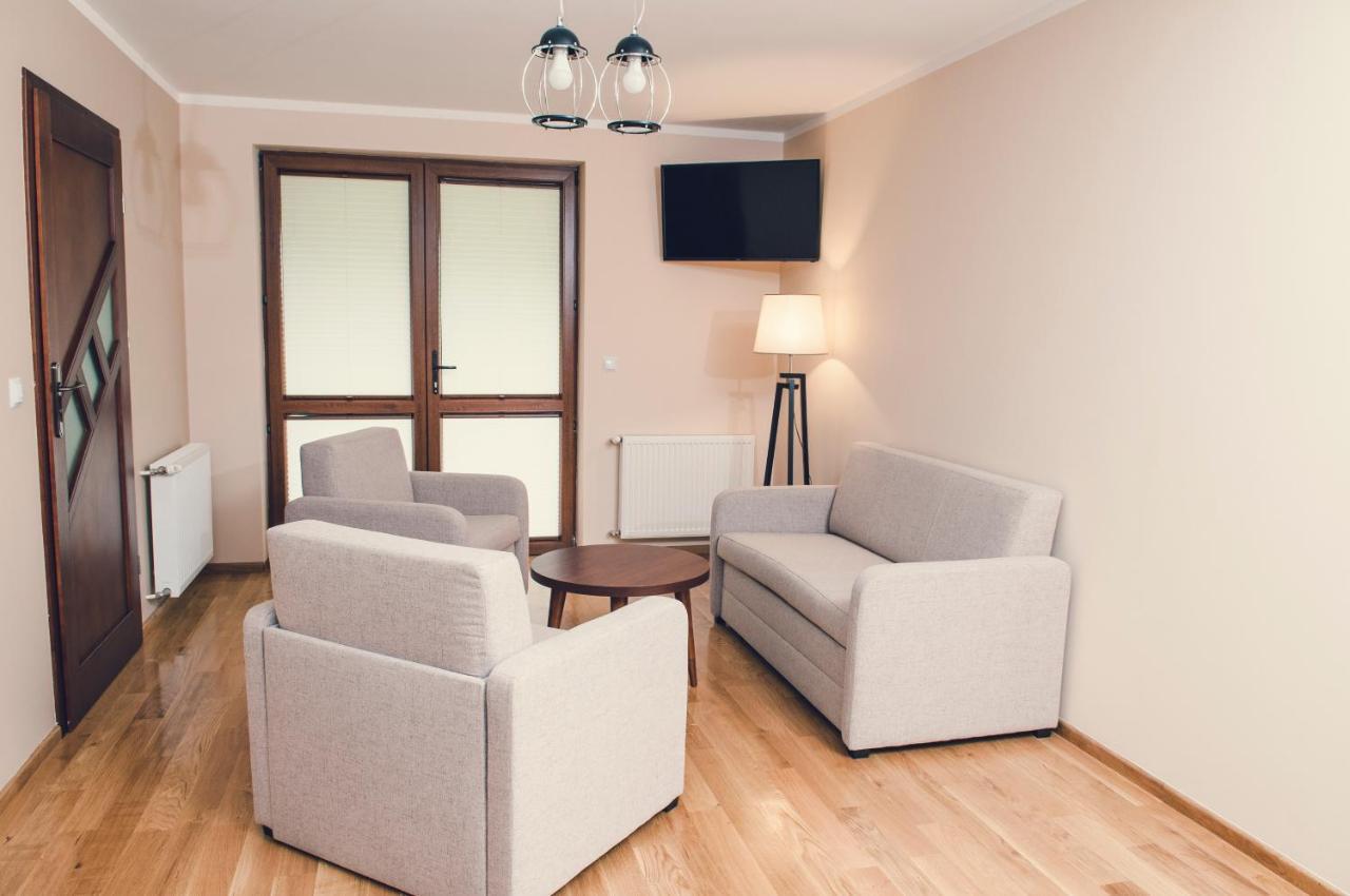 Dobranocka Hotel Malastow Buitenkant foto