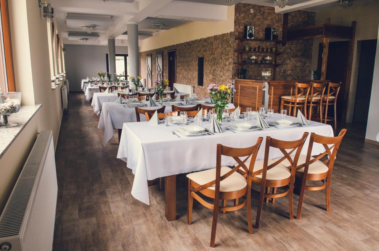 Dobranocka Hotel Malastow Buitenkant foto
